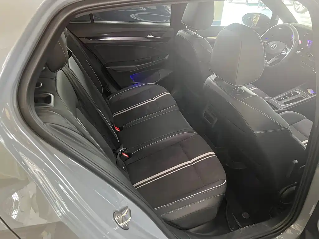 Volkswagen Golf 2022