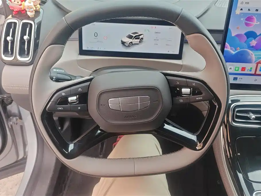 Geely Boyue L 2025 — фото 15