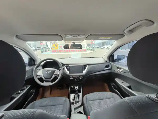 Hyundai Verna 2017