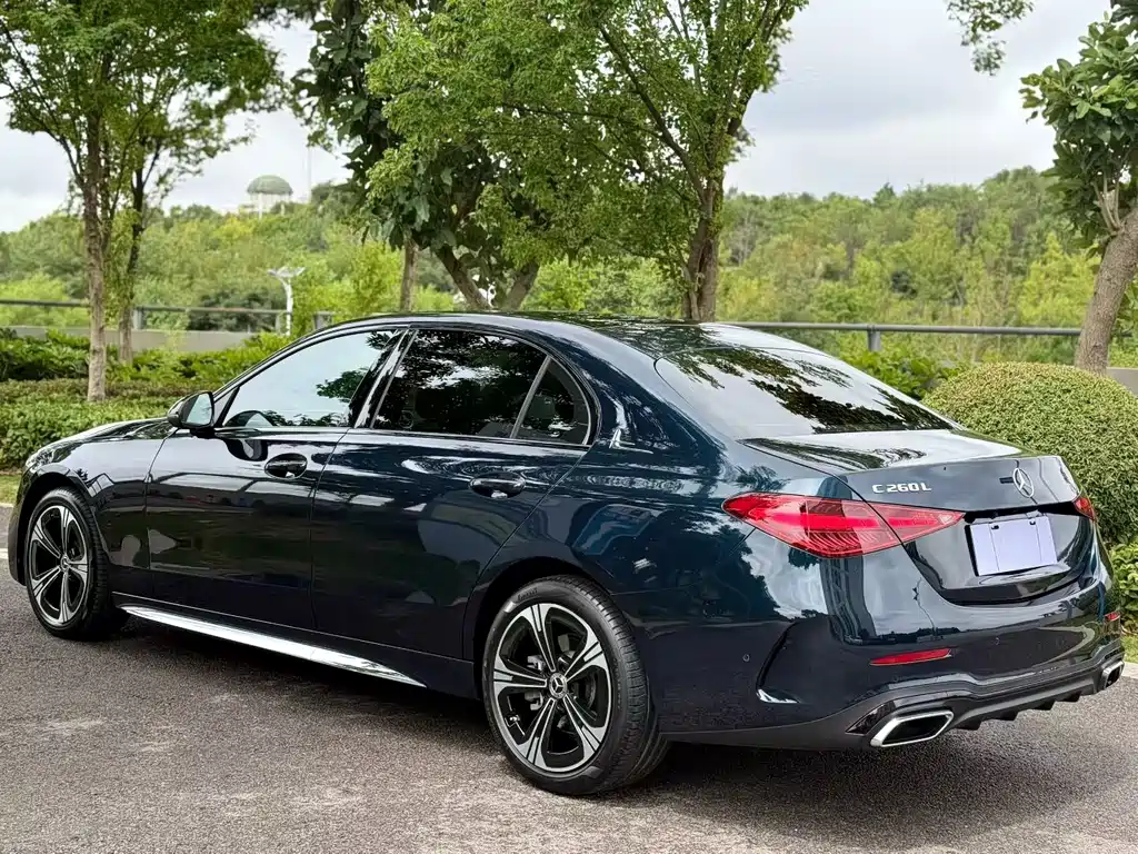 Mercedes-Benz C-Class 2022