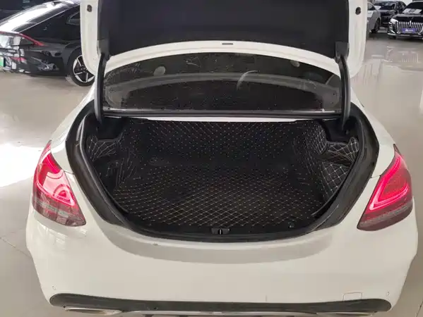 Mercedes-Benz C-Class 2019