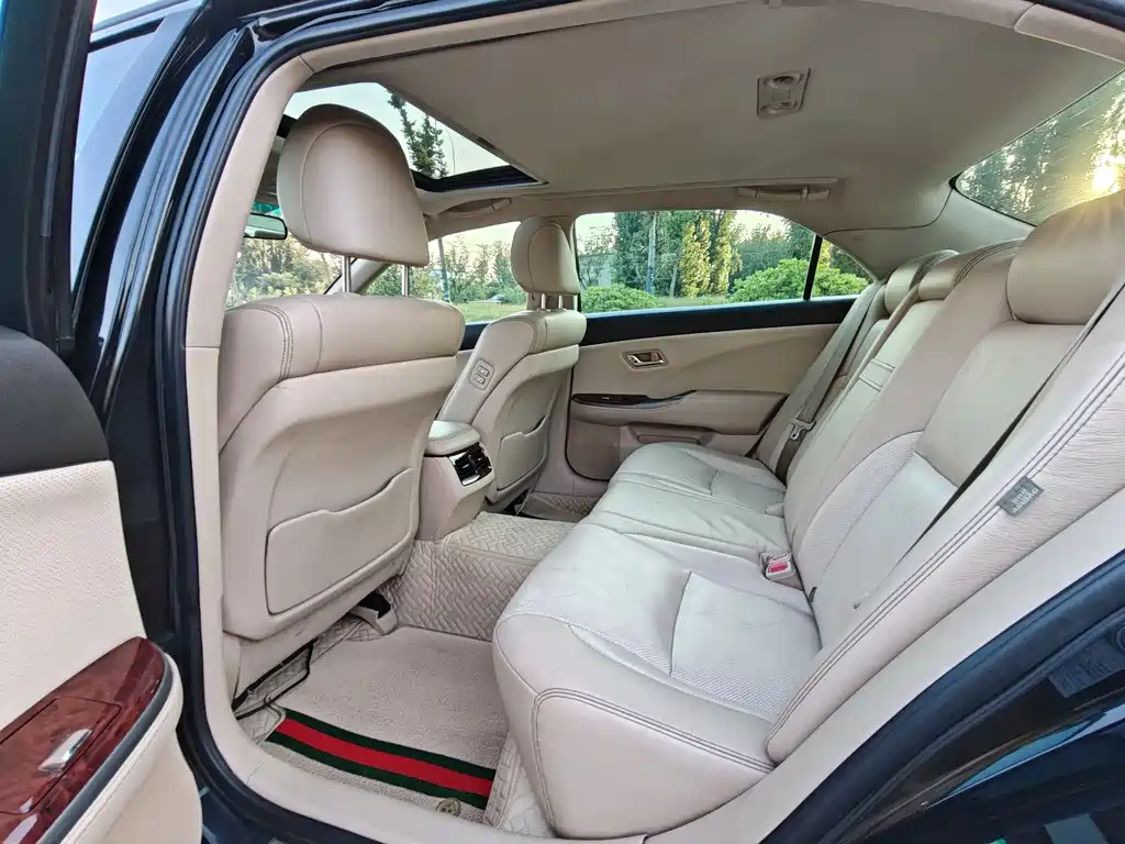 Toyota Crown 2013 — фото 10