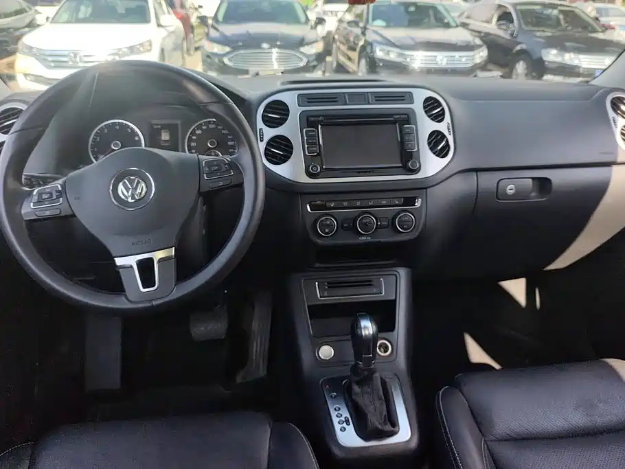 Volkswagen Tiguan 2016 — фото 12