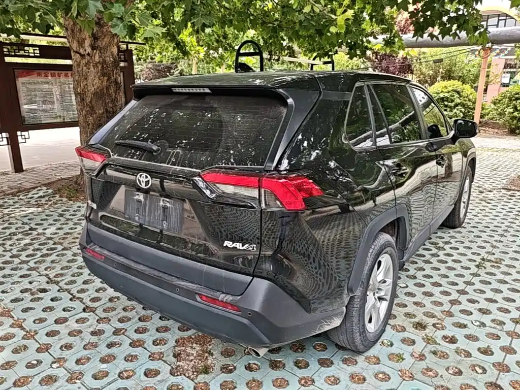 Toyota RAV4 2024