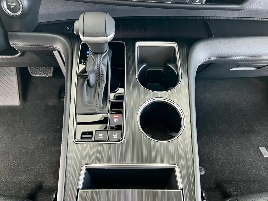 Toyota Sienna 2025 — фото 17