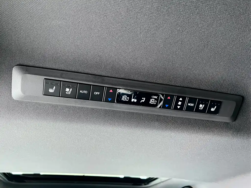 Toyota Sienna 2025 — фото 20