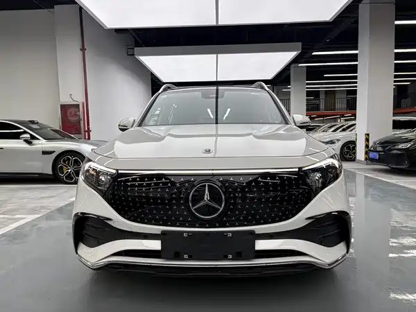 Mercedes-Benz EQB 2026
