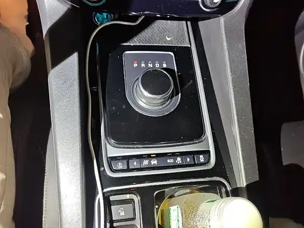 Jaguar F-PACE 2017