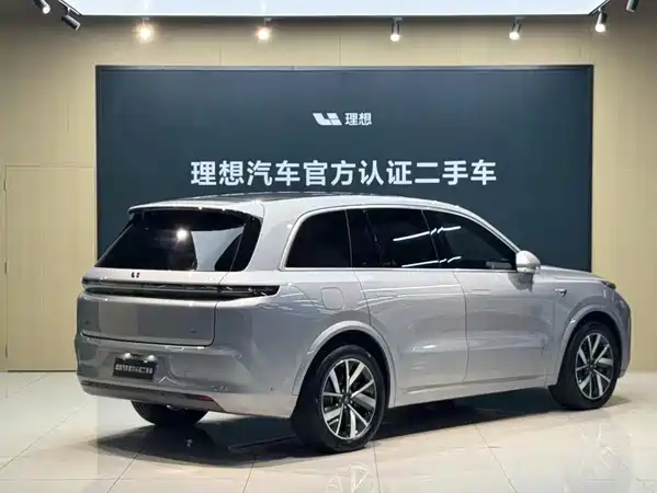 Li Auto L8 2023