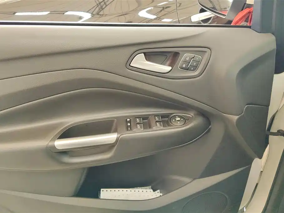 Ford Kuga 2017