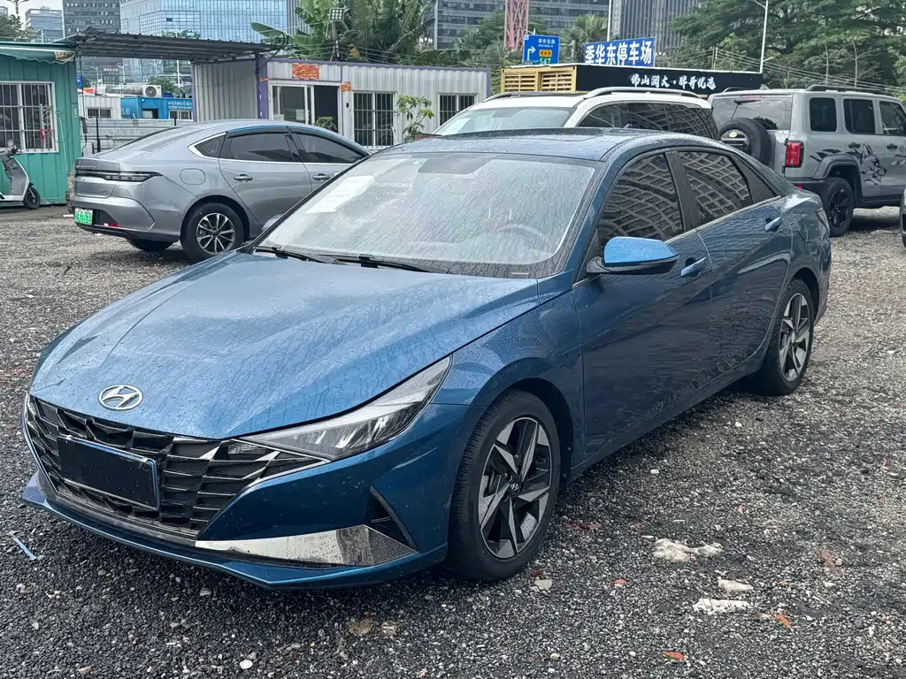 Hyundai Elantra 2022 — фото 2