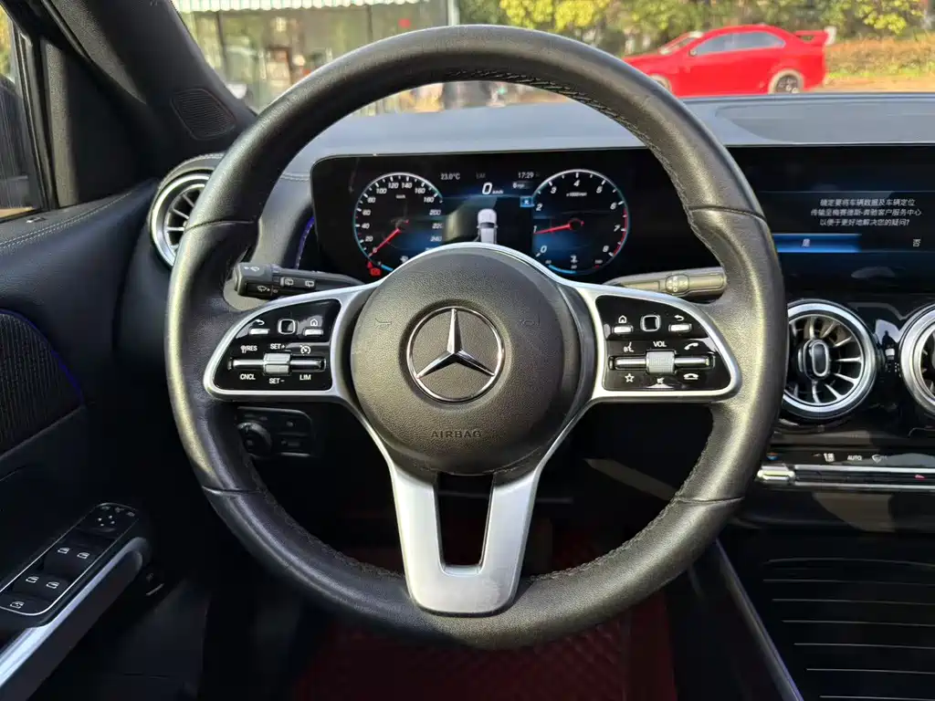 Mercedes-Benz GLB 2021 — фото 15