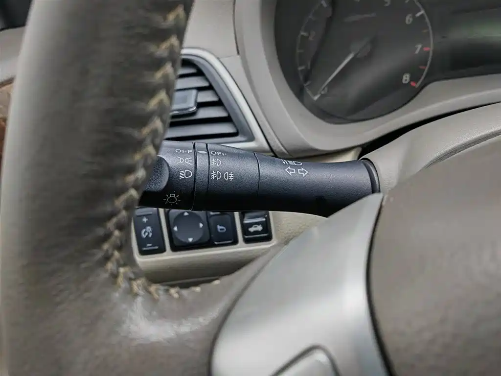 Nissan Sylphy 2013 — фото 21