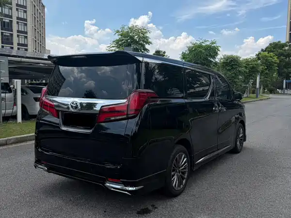 Toyota Alphard 2019