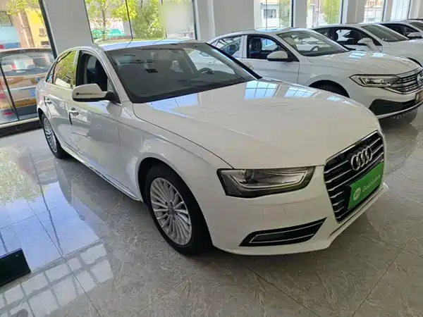 Audi A4L 2016
