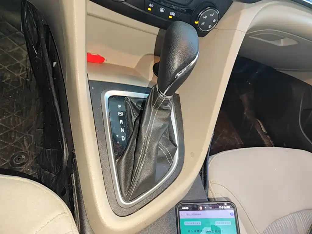 Buick Excelle 2020 — фото 14