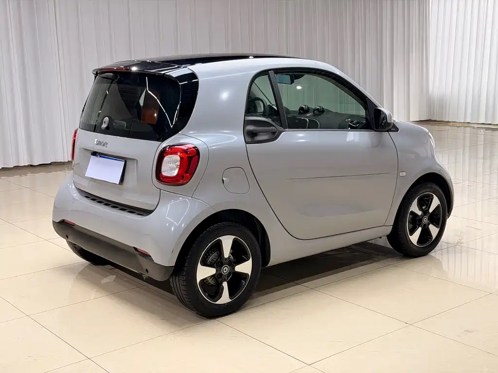 smart Fortwo 2018 — фото 8