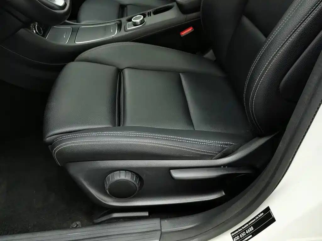 Mercedes-Benz CLA 2017 — фото 20