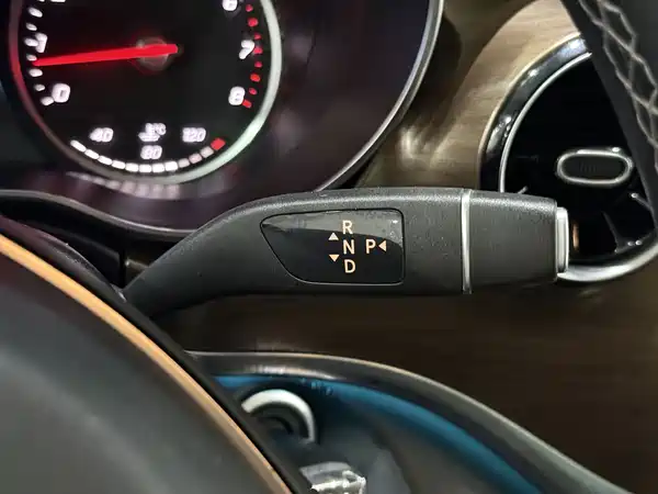 Mercedes-Benz V-Class 2023