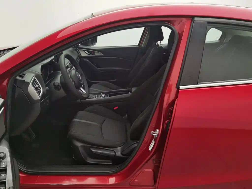 Mazda 3 Axela 2017 — фото 10
