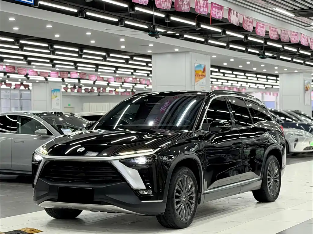 NIO ES8 2022