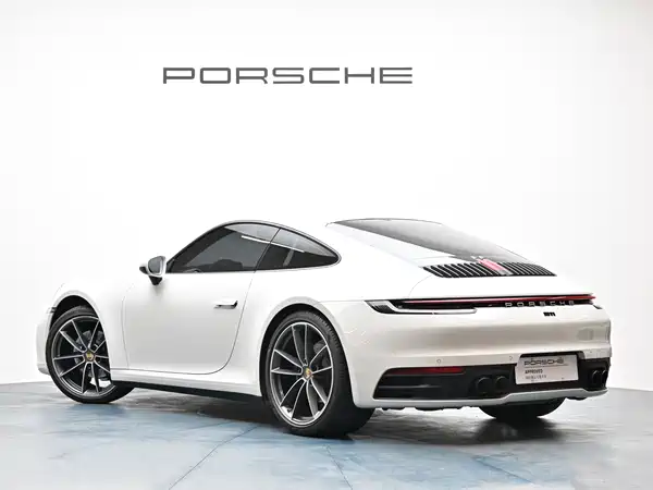 Porsche 911 2024
