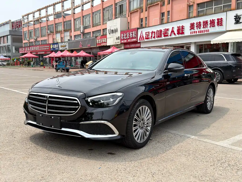 Mercedes-Benz E-Class 2023
