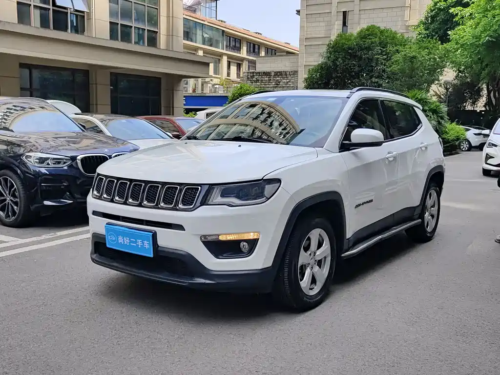 Jeep Compass 2018 — фото 1