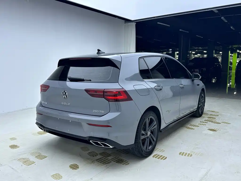 Volkswagen Golf 2023