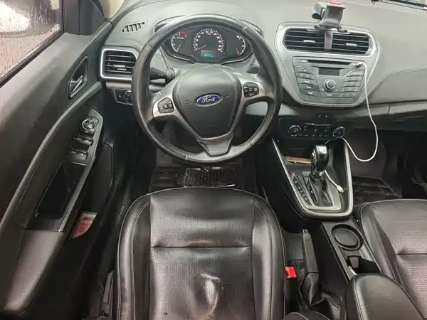 Ford Escort 2015