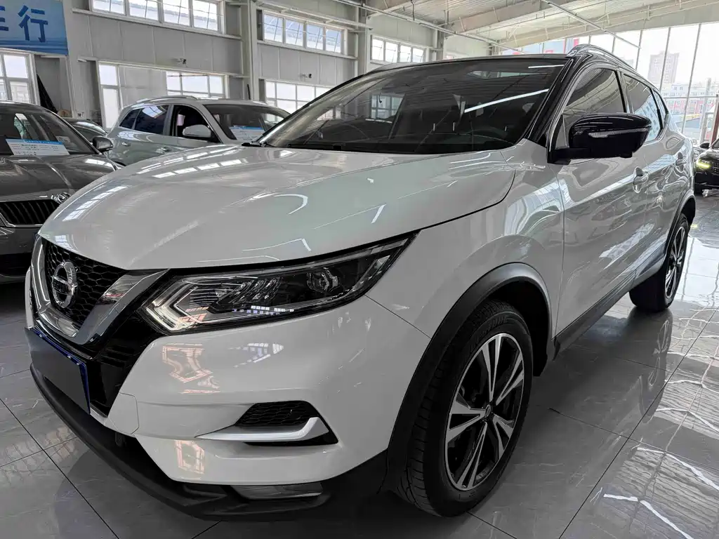Nissan Qashqai 2023 — фото 1