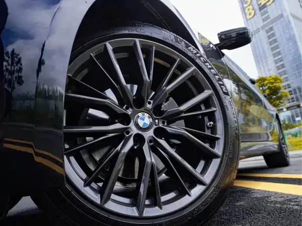 BMW 3 Series 2023