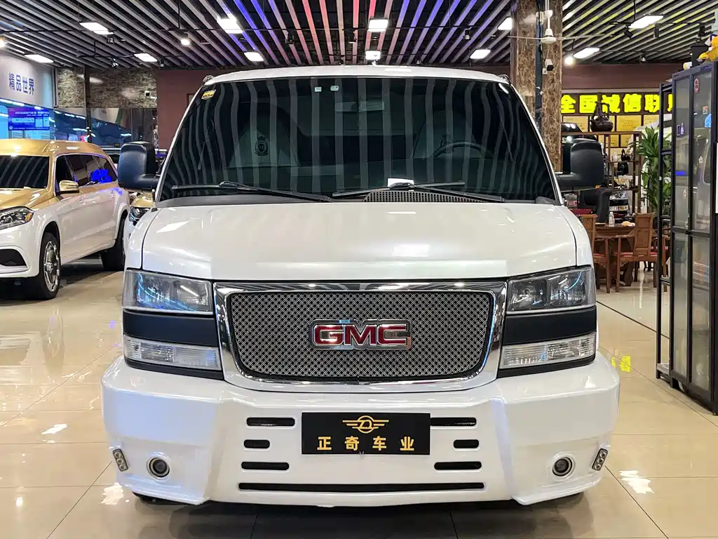 GMC Savana 2018 — фото 2