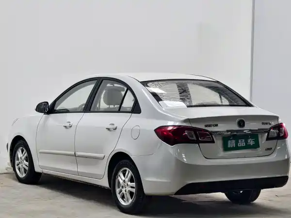 Changan Yuexiang V5 2014