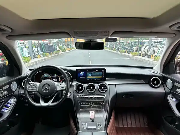 Mercedes-Benz C-Class 2021