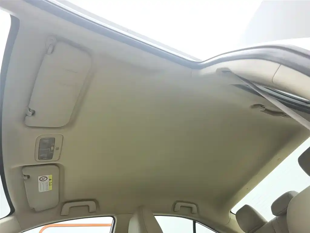 Toyota Vios 2015 — фото 14