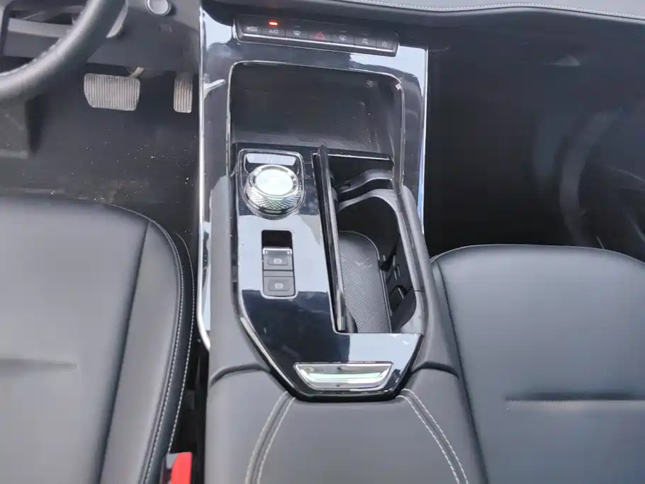 Haval H6 2023 — фото 16