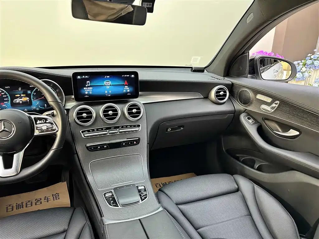 Mercedes-Benz GLC Coupe 2023 — фото 15