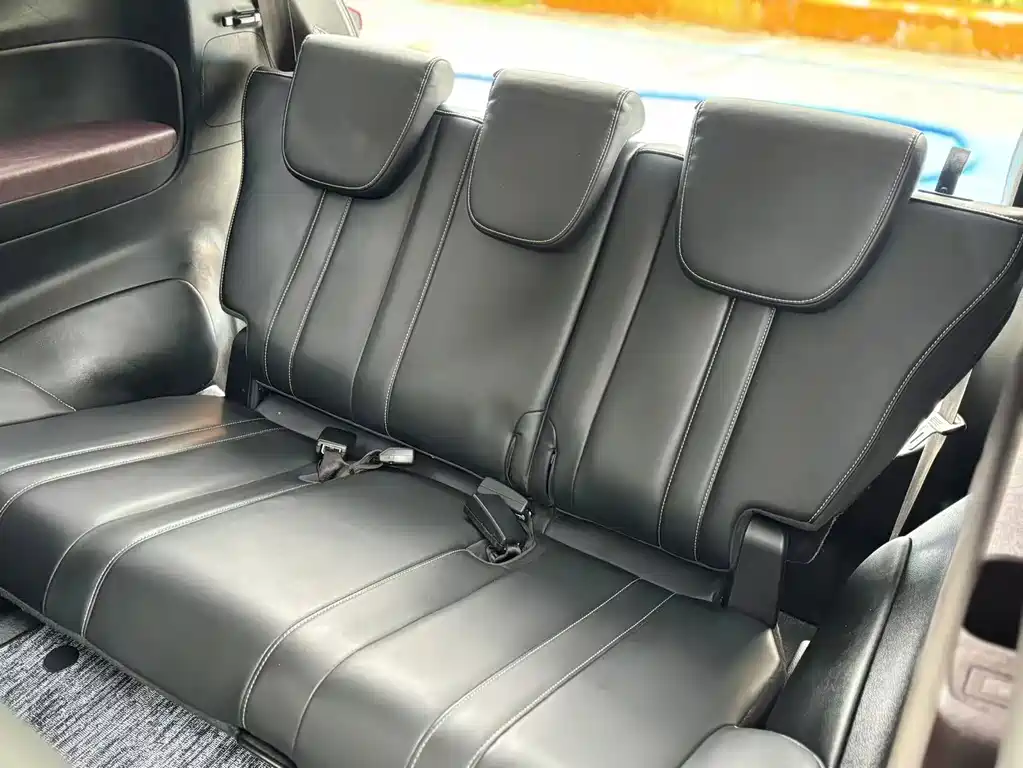 GAC Motor Trumpchi M6 2022 — фото 9