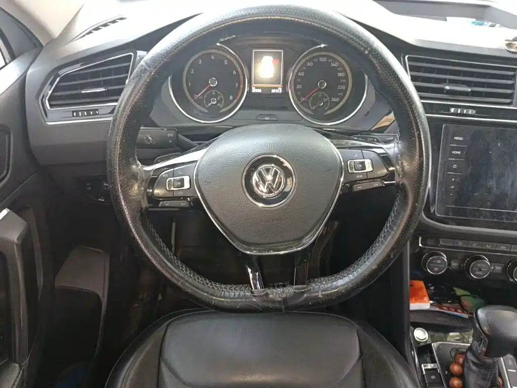 Volkswagen Tiguan L 2020 — фото 11