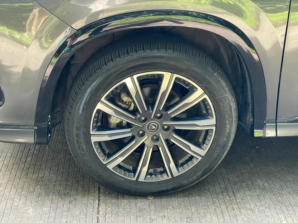 Changan CS75PLUS 2023 — фото 3