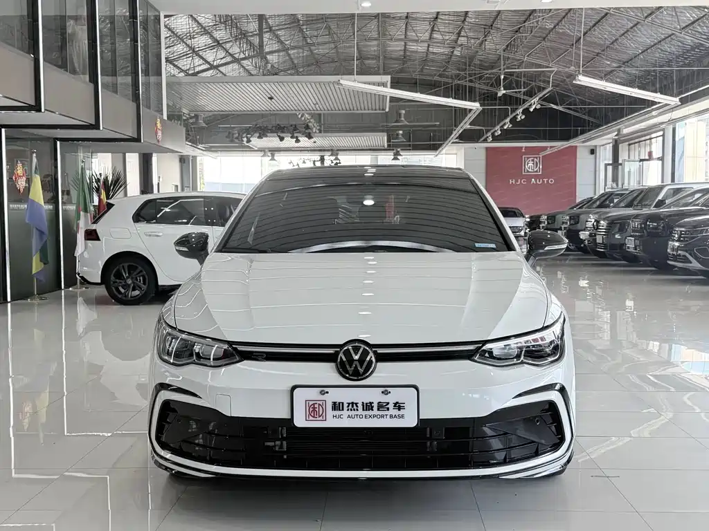 Volkswagen Golf 2023