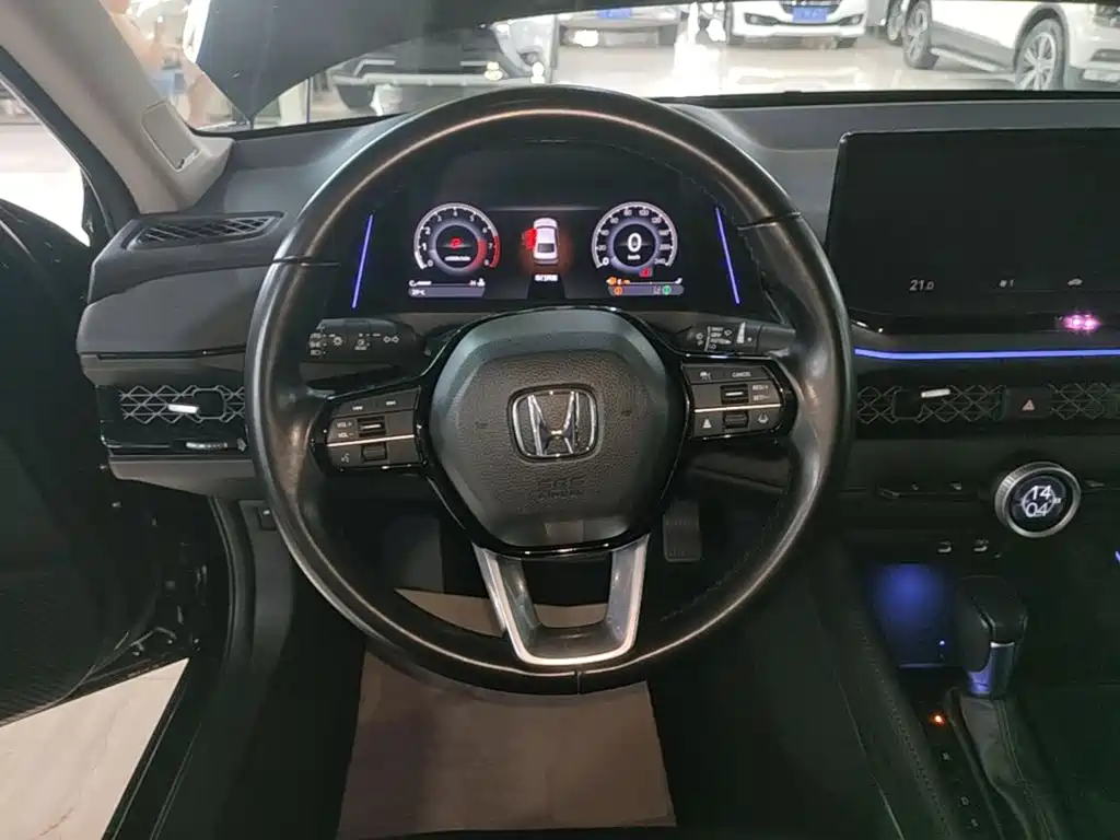 Honda Accord 2024 — фото 11