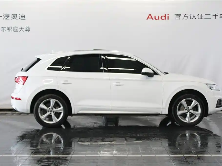 Audi Q5L 2019
