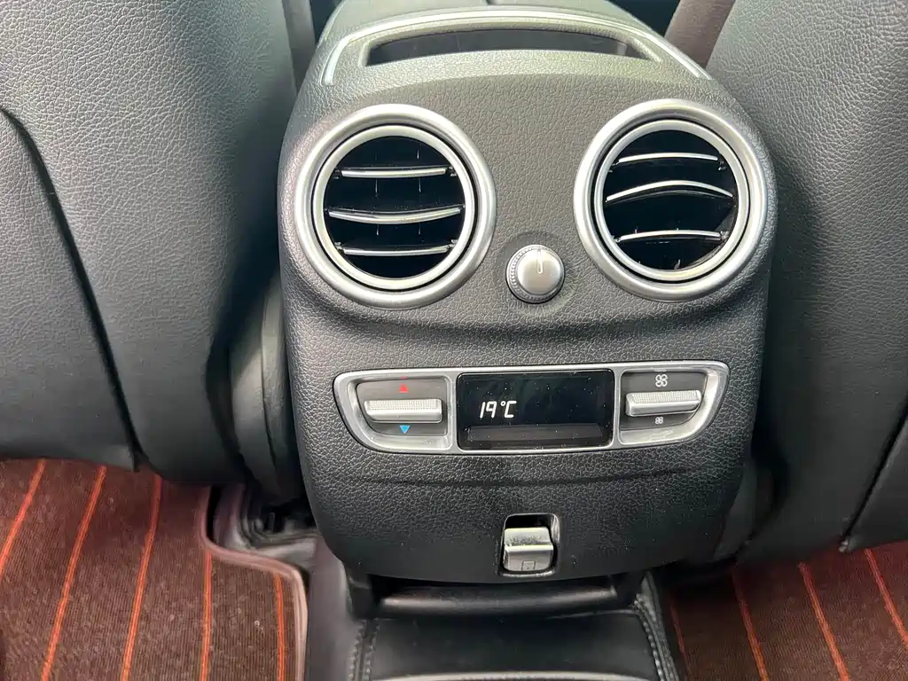 Mercedes-Benz GLC 2020 — фото 14