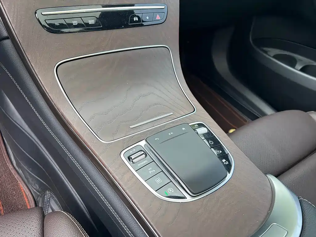 Mercedes-Benz GLC 2020 — фото 12