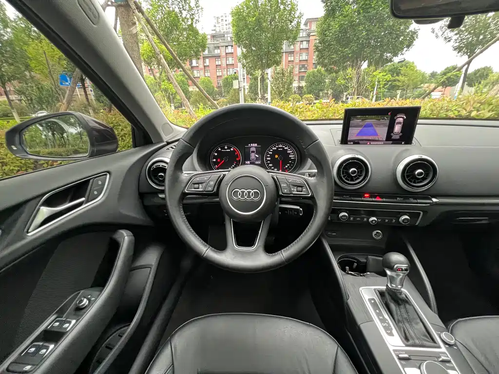 Audi A3 2019 — фото 12