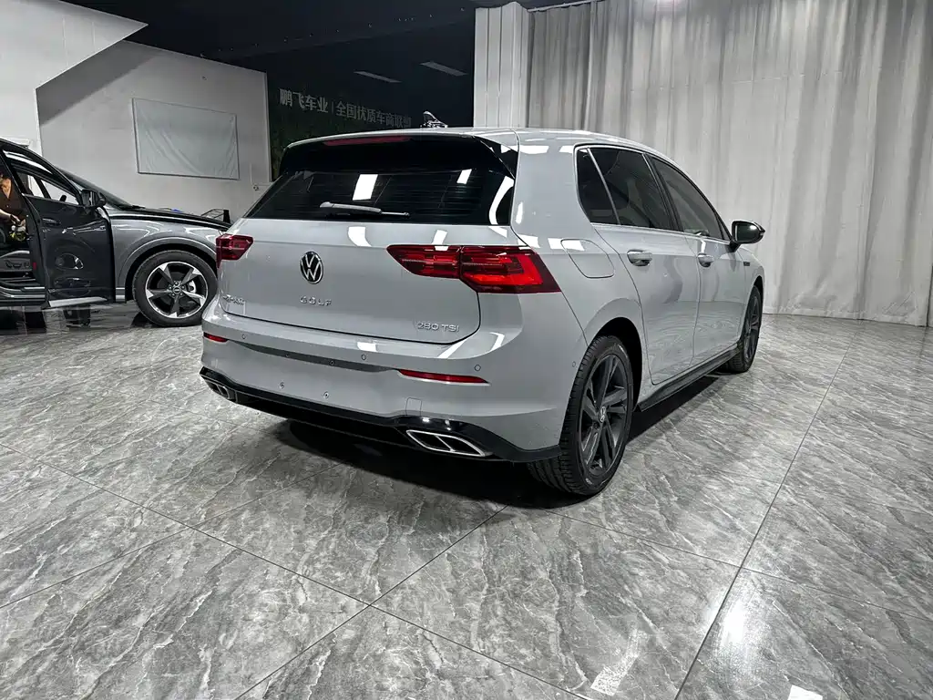 Volkswagen Golf 2022