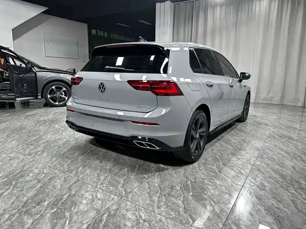 Volkswagen Golf 2022