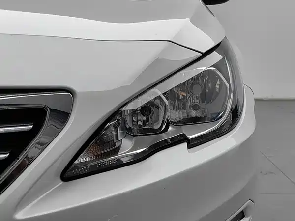 Peugeot 408 2015